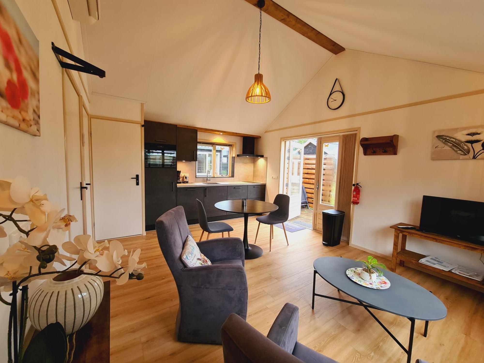 2-Persoons Luxe Vakantiewoning De Veenhoop Exterior foto
